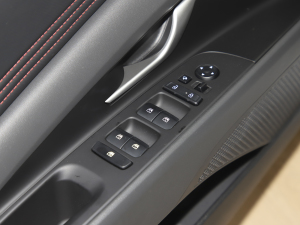 20221.5L CVT 20o п؅^