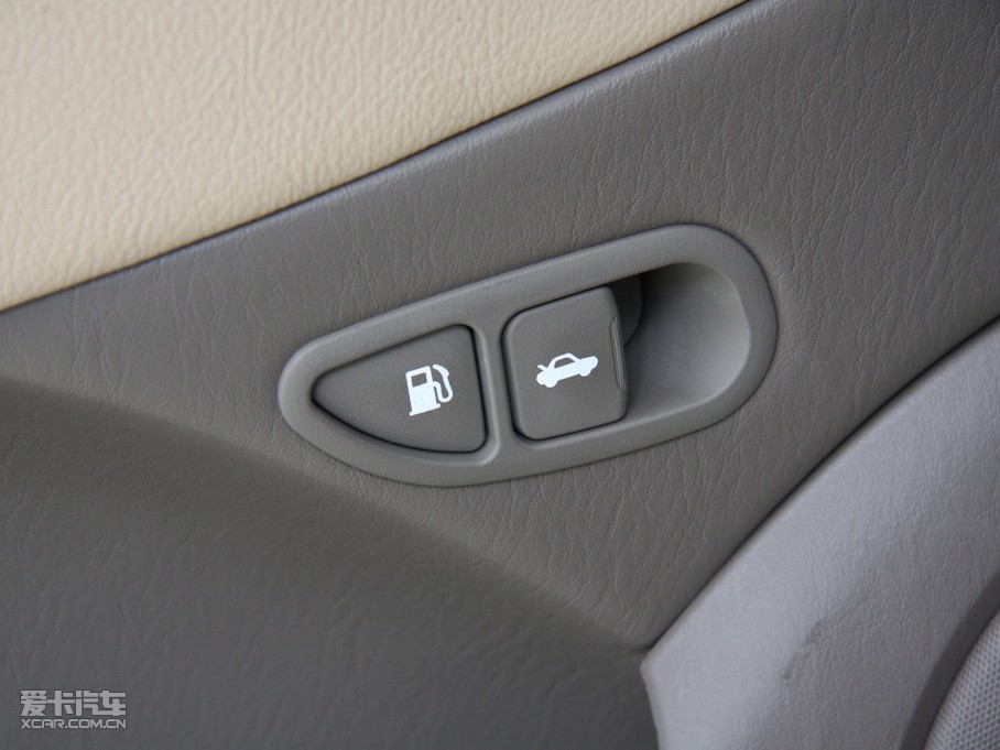 2009�����S 2.0GL �Ԅ�(d��ng)���F��