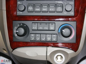 2009款2.0GL 手动豪华版 空调调节