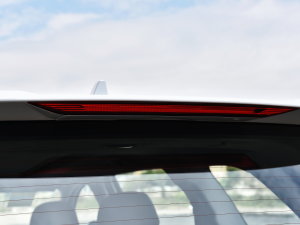 2023м 380T GDi ԄӃLUXF ^