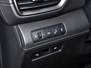 2023м 380T GDi ԄӃLUXF п؅^