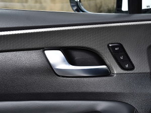 2023м 380T GDi ԄӃLUXF п؅^