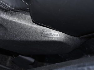 2023м 380T GDi ԄӃLUXF п؅^