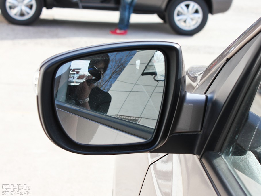 2010F(xin)ix35 2.0L Ԅ(dng)(q)Ӣ