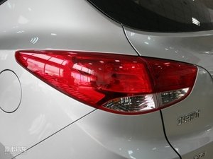 2010款2.4L 自动两驱尊贵版 细节外观
