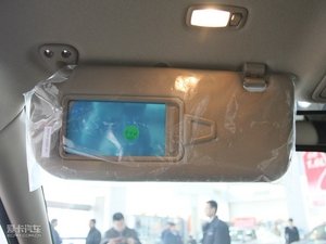 2010款2.4L 自动两驱尊贵版 空间座椅