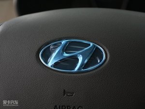 2010款2.4L 自动两驱尊贵版 中控区