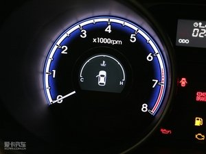 2010款2.4L 自动两驱尊贵版 中控区