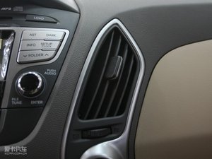 2010款2.4L 自动两驱尊贵版 空调出风口