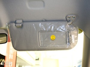 2010款2.0L 手动两驱新锐版 空间座椅