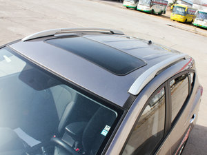 2010款2.0L 自动两驱精英版 车顶