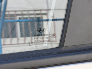 2010款2.0L 自动两驱精英版 细节外观