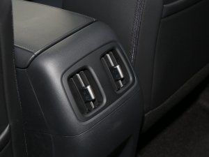 2023;L 1.5T ԄӃLUXF п؅^