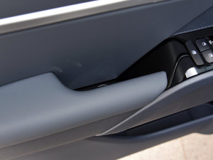 20232.0L FLUX п؅^(q)