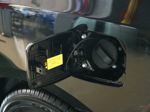 2010款1.6 GLS 手动 油箱盖