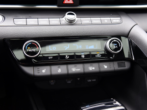 2023款1.5L CVT TOP旗舰版 空调调节