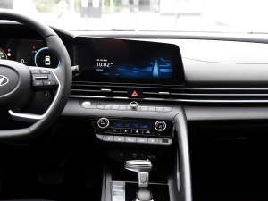 2023款1.5L CVT TOP旗舰版 中控台