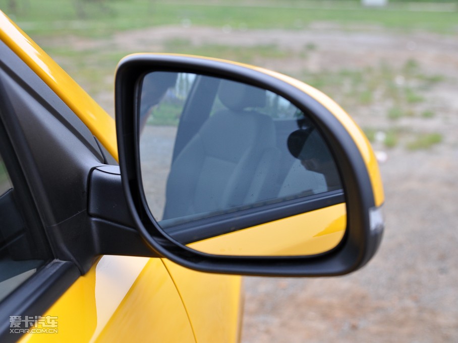 2010{ 1.6L GLS Ԅ(dng)F