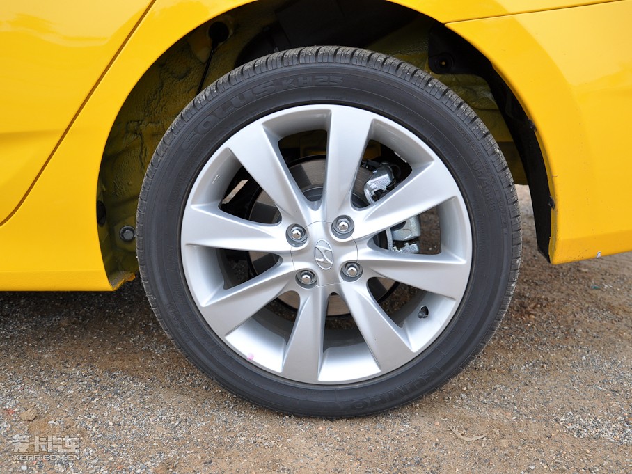 2010{ 1.6L GLS Ԅ(dng)F