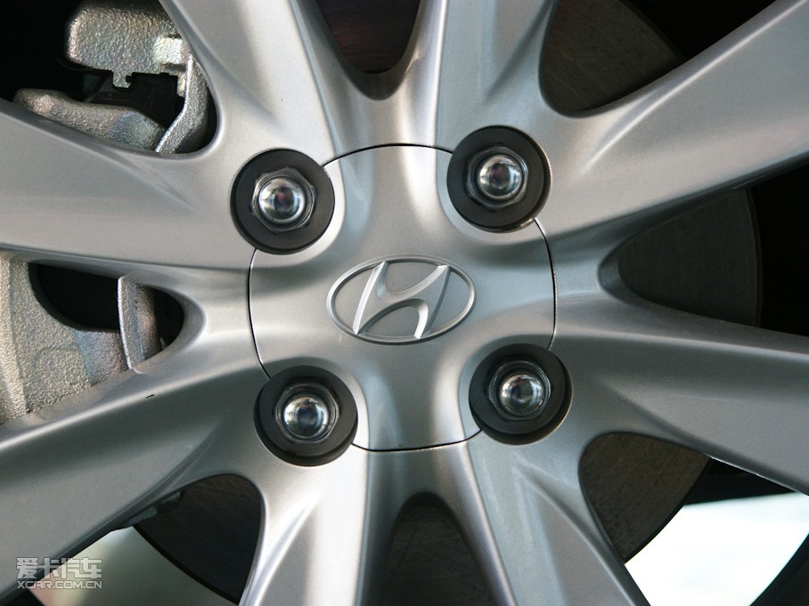 2010{ 1.4L GLS ԄӺA