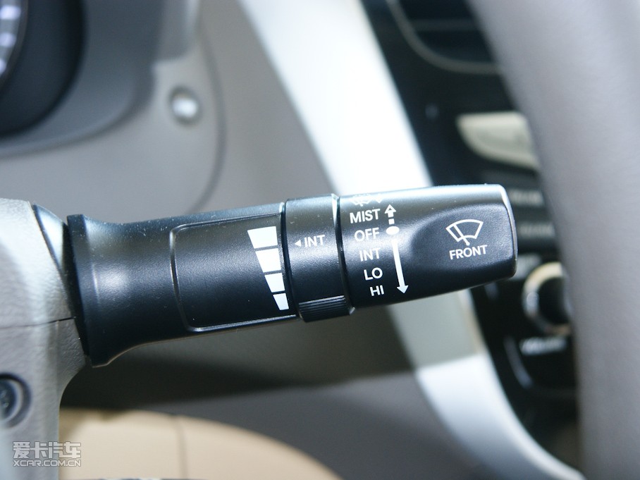 2010{ 1.4L GLS ԄӺA