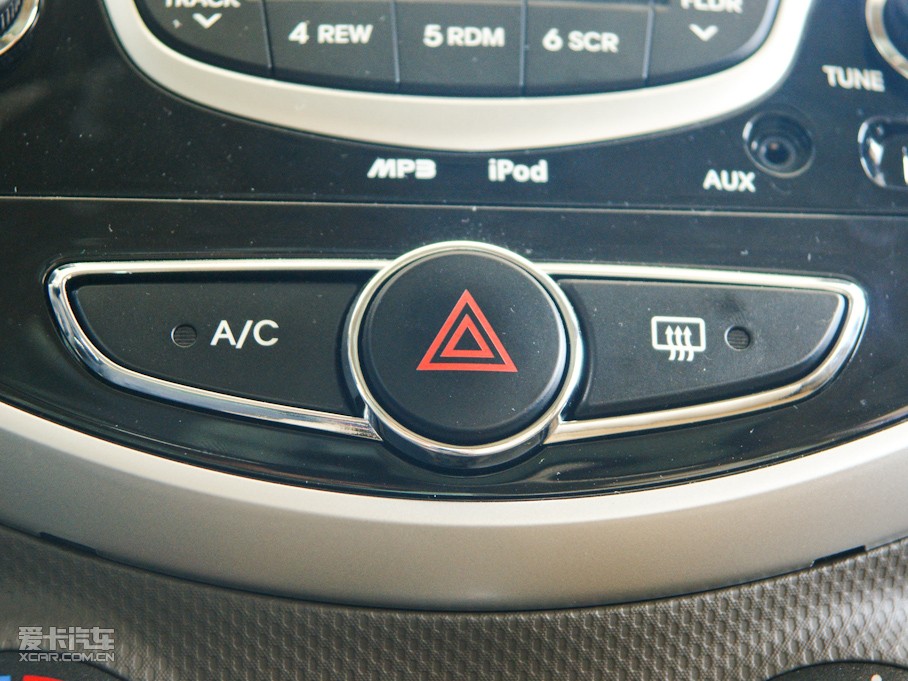 2010{ 1.4L GLS ԄӺA