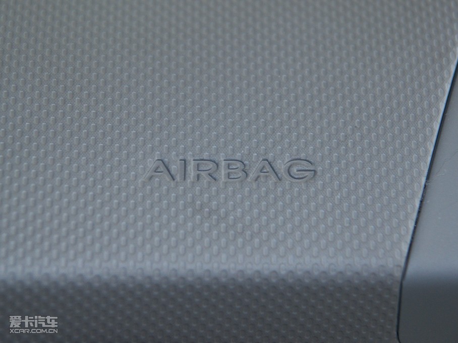 2010{ 1.4L GLS ԄӺA