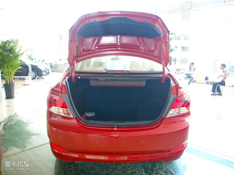 2010{ 1.4L GLS ԄӺA