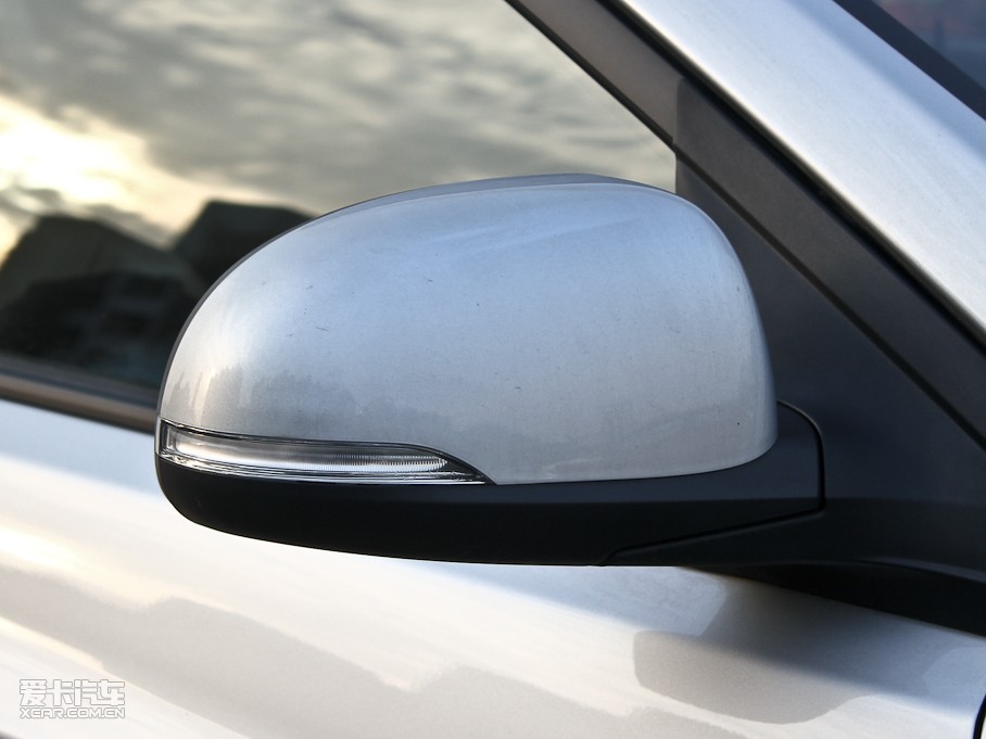 2010{ 1.6L GLS Ԅ(dng)F