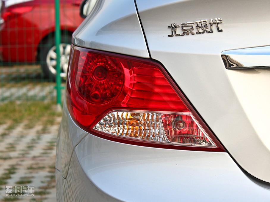 2010{ 1.6L GLS Ԅ(dng)F