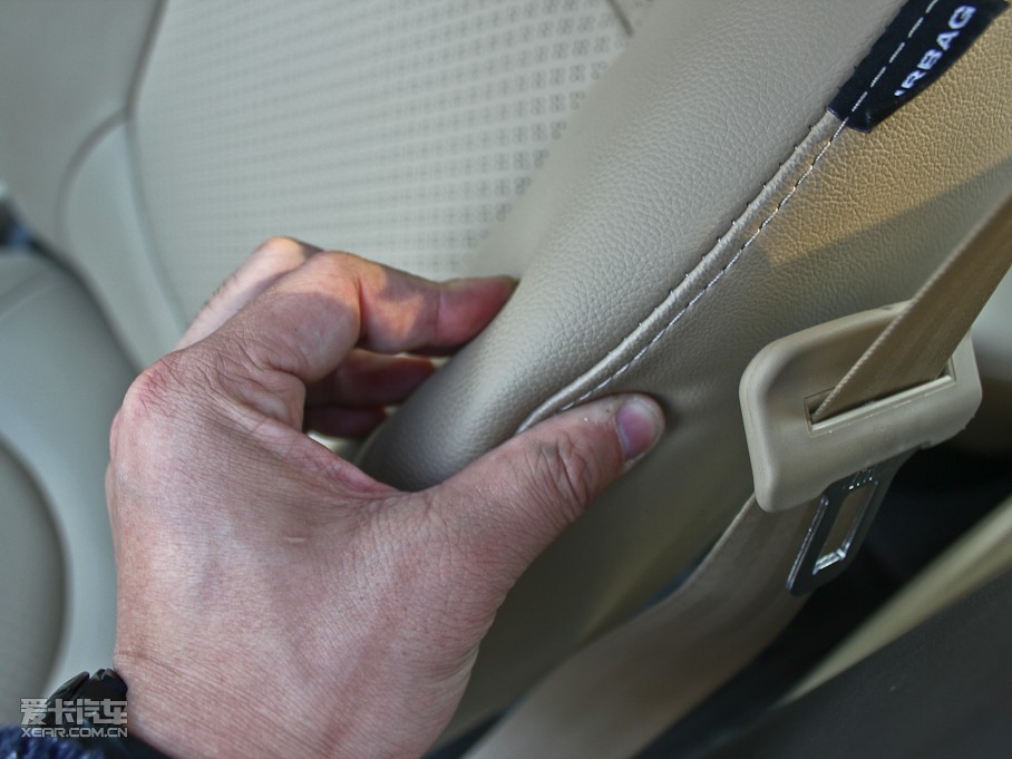 2010{ 1.6L GLS Ԅ(dng)F