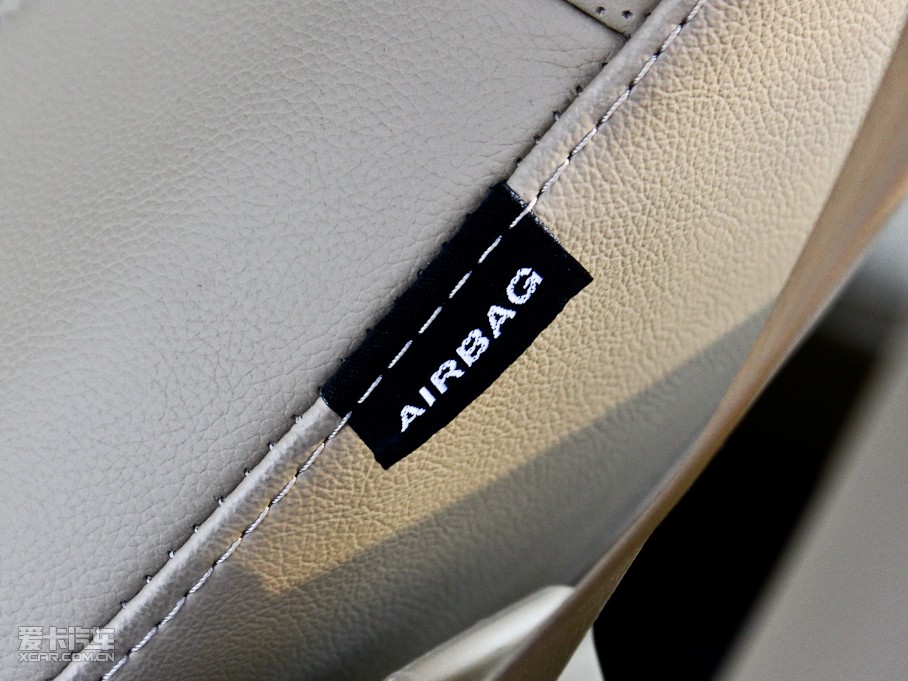 2010{ 1.6L GLS Ԅ(dng)F