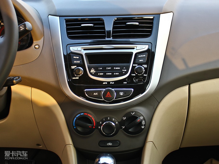 2010{ 1.6L GLS Ԅ(dng)F