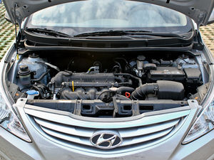 2010款1.6L GLS 自动尊贵版 发动机
