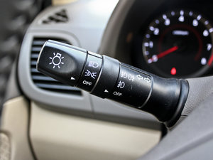 20101.6L GLS ԄF п؅^