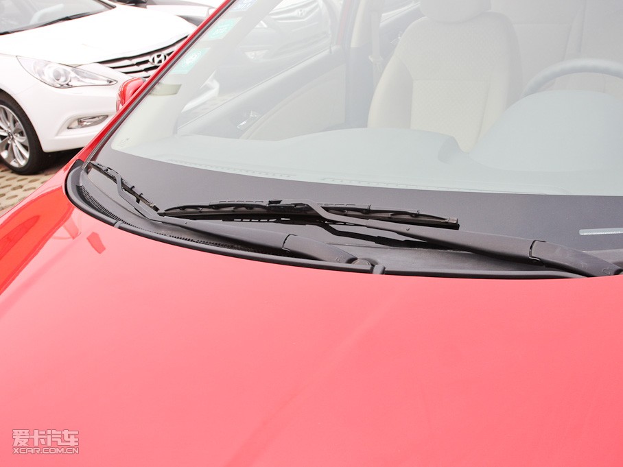 2011������ 1.4L GLS �ԄӺ��A��