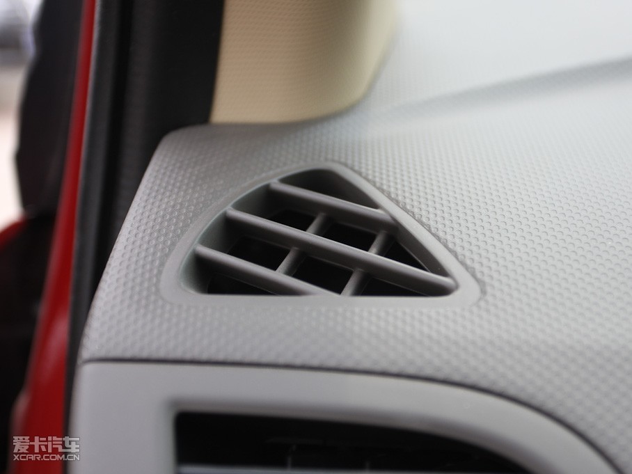 2011������ 1.4L GLS �ԄӺ��A��