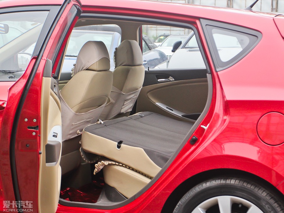 2011������ 1.6L GLS �Ԅ����F��