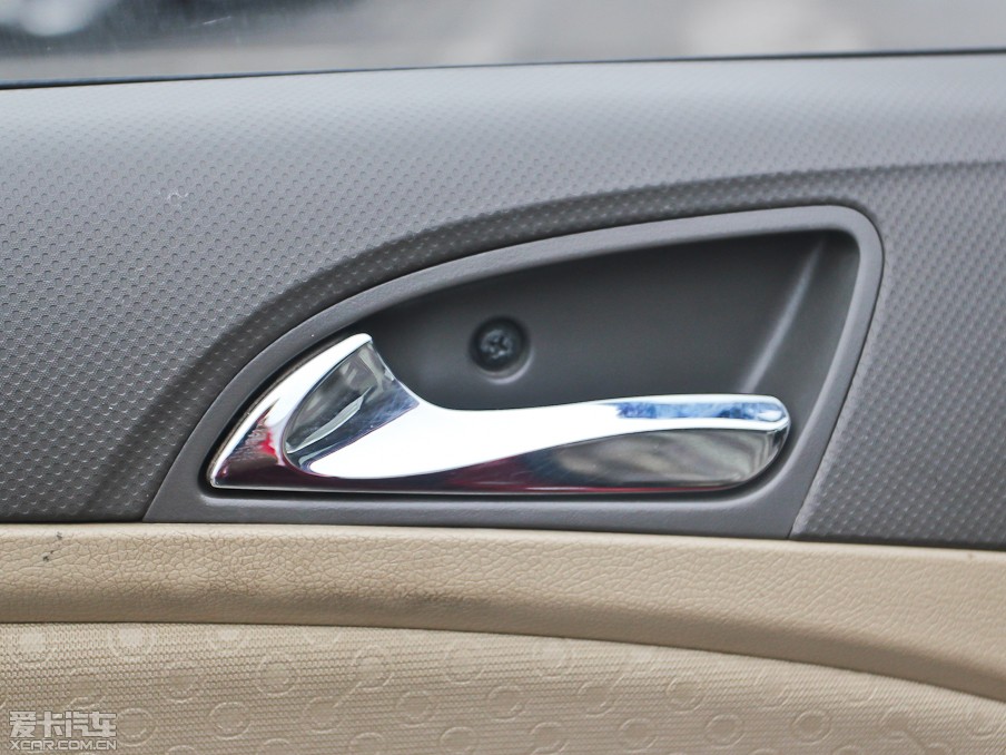 2011������ 1.6L GLS �Ԅ����F��