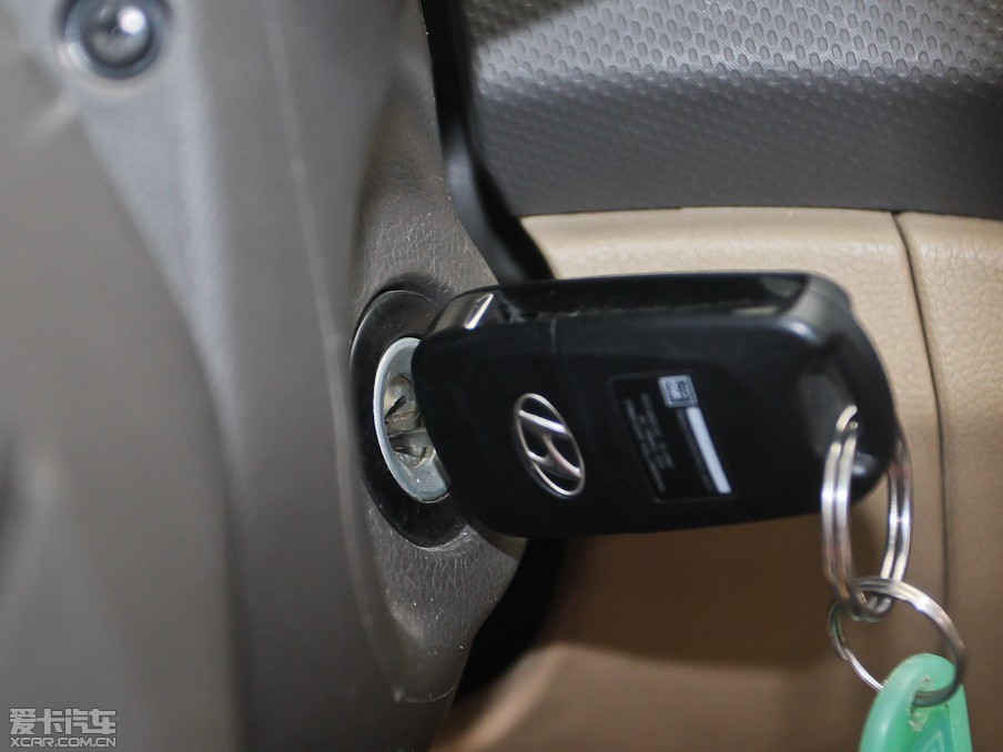 2011������ 1.6L GLS �Ԅ����F��