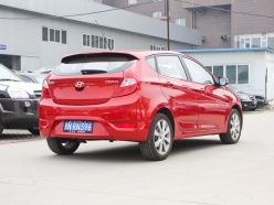 北京現代2011款瑞納 兩廂