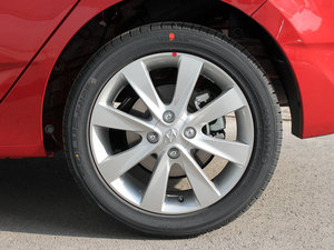 2011款1.4L GLS 自动豪华版 轮圈