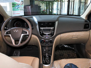 2011款1.4L GS 自动舒适版 内饰全景