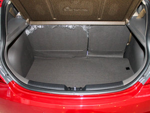 2011款1.4L GS 自动舒适版 行李厢空间
