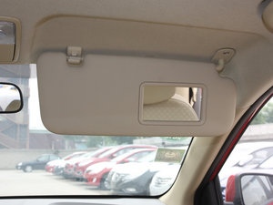 2011款1.4L GLS 自动豪华版 遮阳板（左）