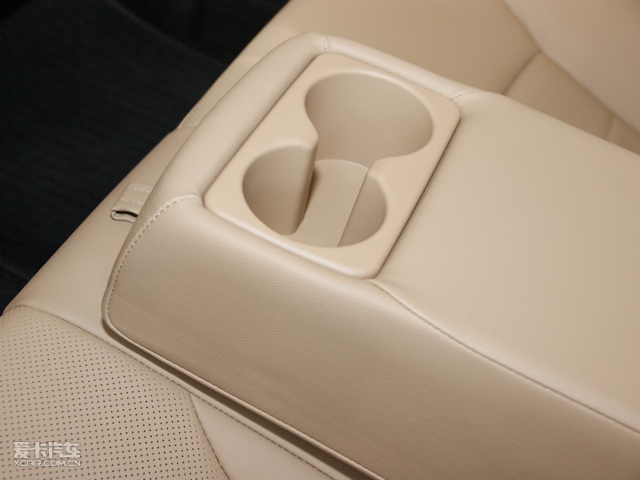 2011{ 2.0GLS ԄI(lng)Ȱ