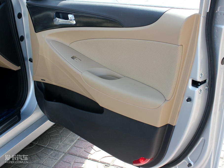 2011�����{���� 2.4TOP �Ԅ�피���