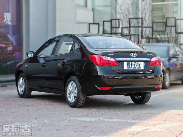 北京現(xiàn)代2011款?lèi)倓?dòng)