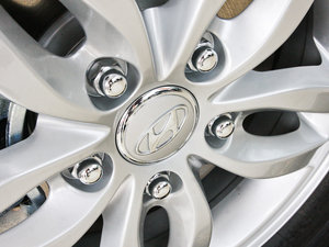 2011款1.6L 自动舒适版 细节外观