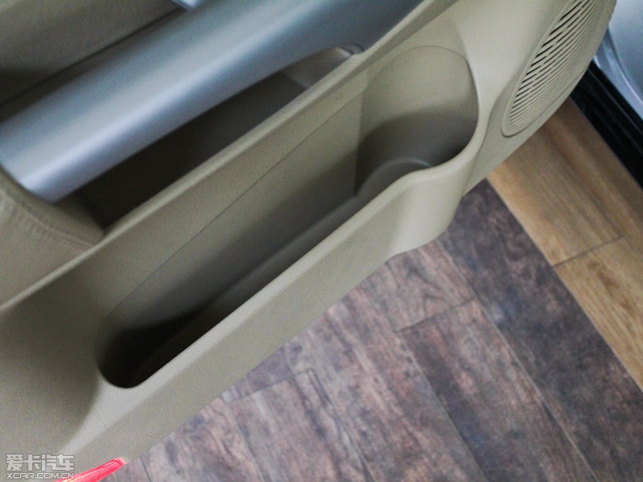 2009�(j��ng)��;�� 2.0L ���(q��)�Ԅ��촰��